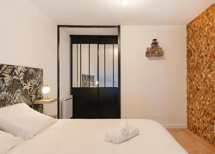 Le Parfait De Jean Lamour - Avec Parking Prive